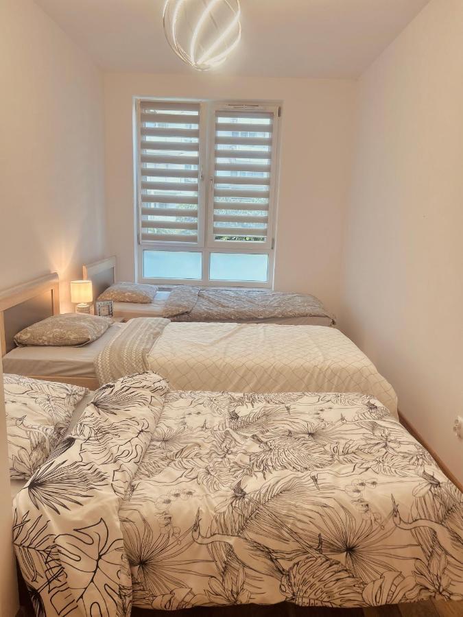 Downtownapartments Andy Air-Conditioned, Underground Parking Available Ряшів Екстер'єр фото